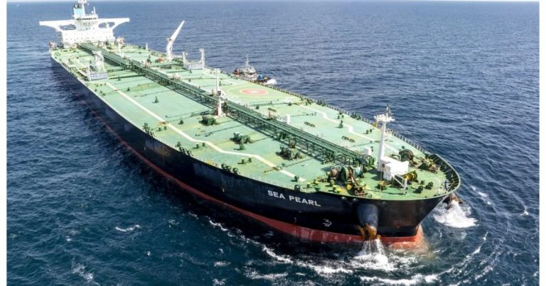 জ্বালানি বাজারে স্বস্তি, তেলের বড় চালান আসছে কাল