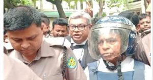 চাঁদা দাবির মামলায় খালাস পেলেন সাবেক সংসদ সদস্য মোজাম্মেল হক 