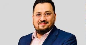 ভূমি ভবন পরিদর্শনে গিয়ে সেবা প্রত্যাশীদের সঙ্গে কথা বললেন প্রতিমন্ত্রী