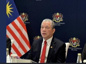 জ্বালানি সংকটে মালয়েশিয়ায় সরকারি দপ্তরে নতুন বিধিনিষেধ