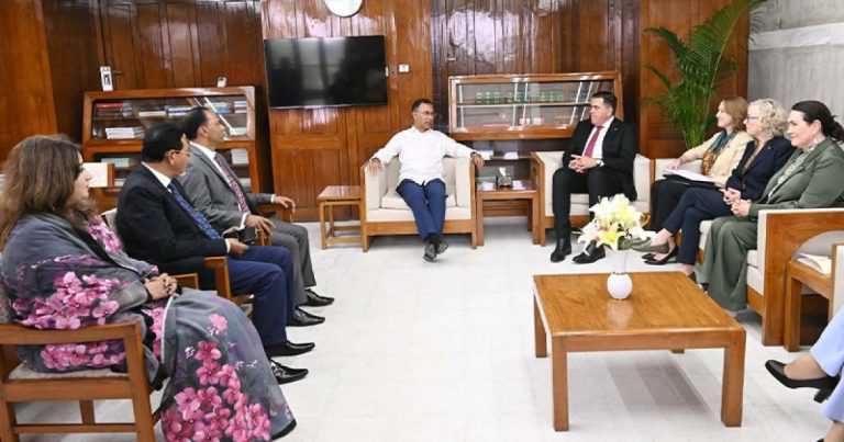 প্রধানমন্ত্রীর সঙ্গে অস্ট্রেলিয়ার পার্লামেন্ট প্রতিনিধিদলের সাক্ষাৎ