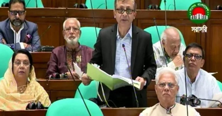 ‘যৌক্তিক মূল্যে নিত্য পণ্য সরবরাহ নিশ্চিত করতে বাণিজ্য মন্ত্রণালয় সক্রিয়’