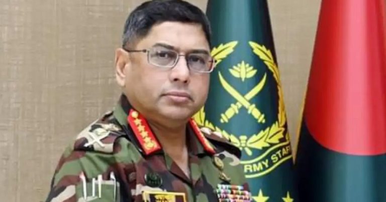 পবিত্র হজ পালনে সৌদি আরব গেলেন সেনাপ্রধান