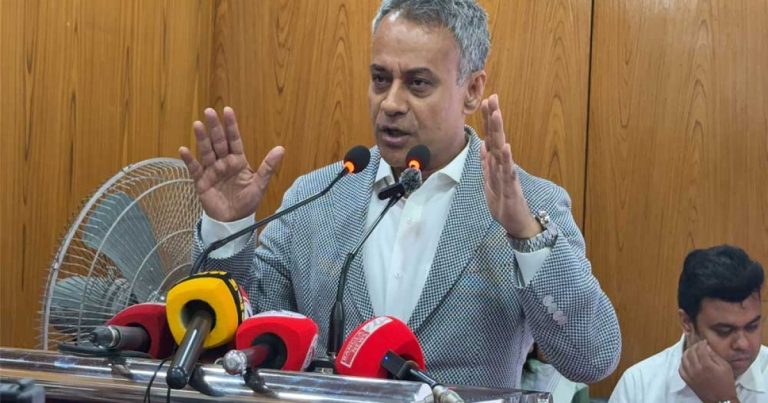 চালকের অদক্ষতা ও ত্রুটিযুক্ত গাড়ির কারণেই বেশিরভাগ দুর্ঘটনা