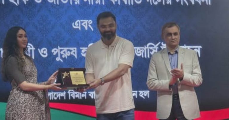 নতুন হকি প্রতিভা খুঁজতে মিনি টার্ফ নির্মাণের পরিকল্পনা