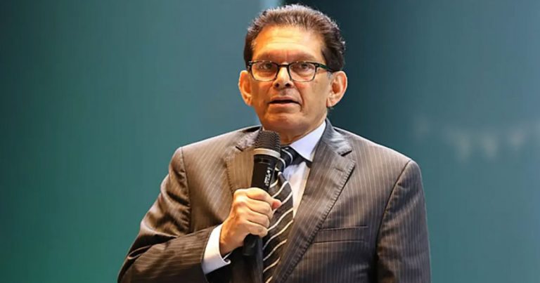নজিরবিহীন ছুটির পরিকল্পনা পররাষ্ট্রমন্ত্রীর!