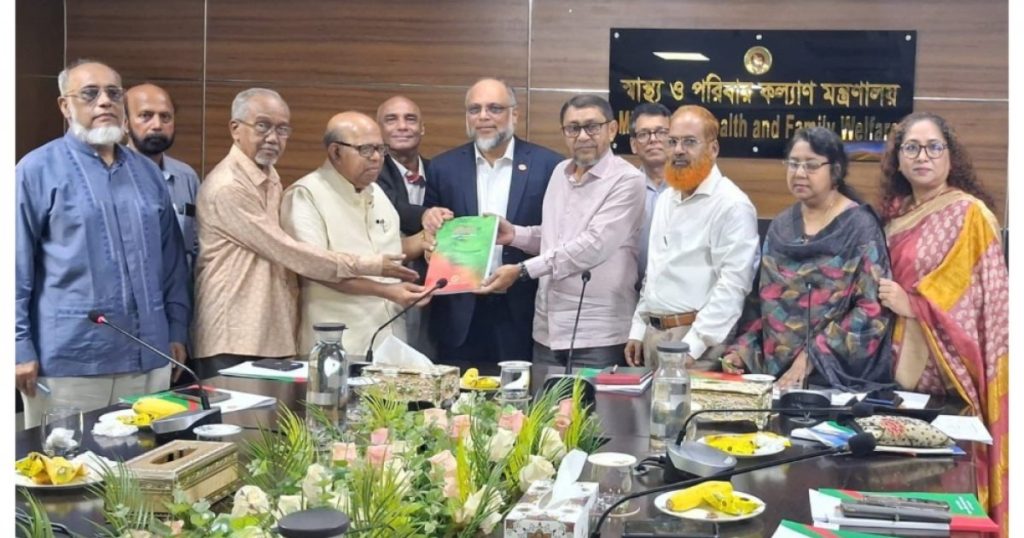 স্বাস্থ্যমন্ত্রীর সঙ্গে স্বাস্থ্য খাত সংস্কার কমিশনের সুপারিশ বাস্তবায়নে আলোচনা