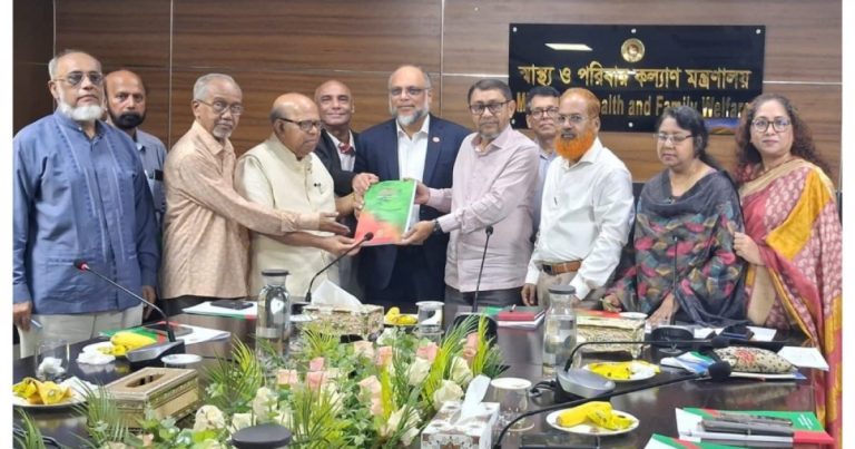 স্বাস্থ্যমন্ত্রীর সঙ্গে স্বাস্থ্য খাত সংস্কার কমিশনের সুপারিশ বাস্তবায়নে আলোচনা