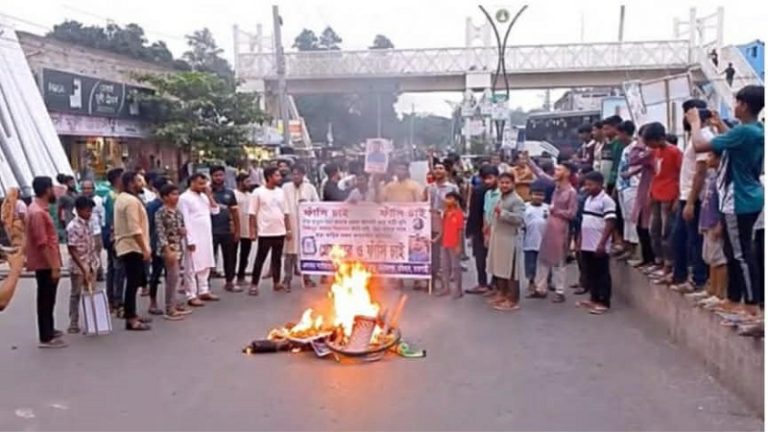 রিয়া হত্যা: জামায়াত নেতার গ্রেপ্তার দাবিতে মহাসড়ক অবরোধ