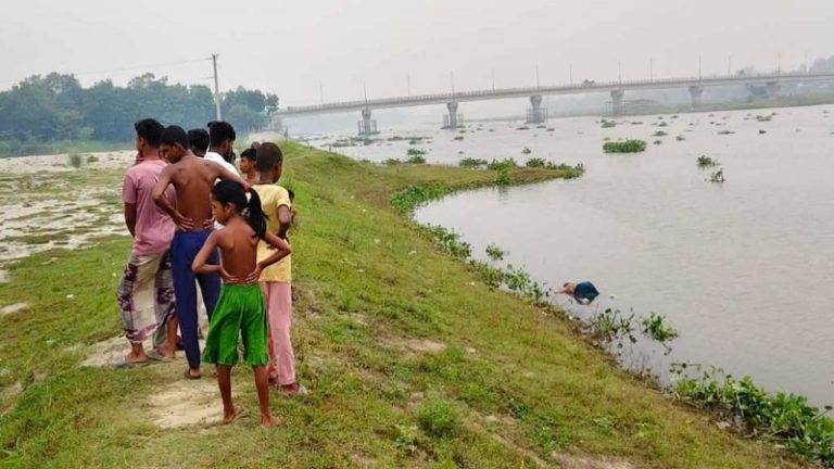 উল্লাপাড়ায় নদীতে গোসল করতে বৃদ্ধা নিখোঁজ, দুই দিন পর মরদেহ উদ্ধার