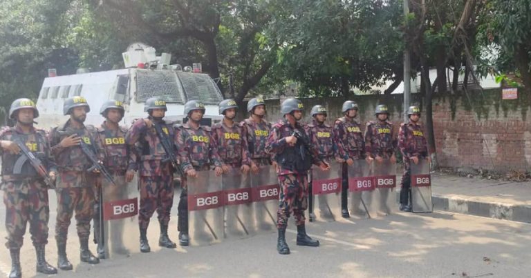 রাজধানীর গুরুত্বপূর্ণ স্থানে বিজিবি মোতায়েন