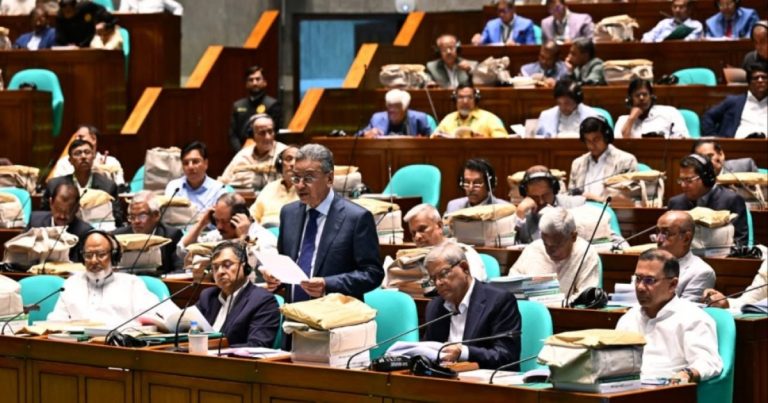 বাজেটে সরকারের ১০ অগ্রাধিকার খাত