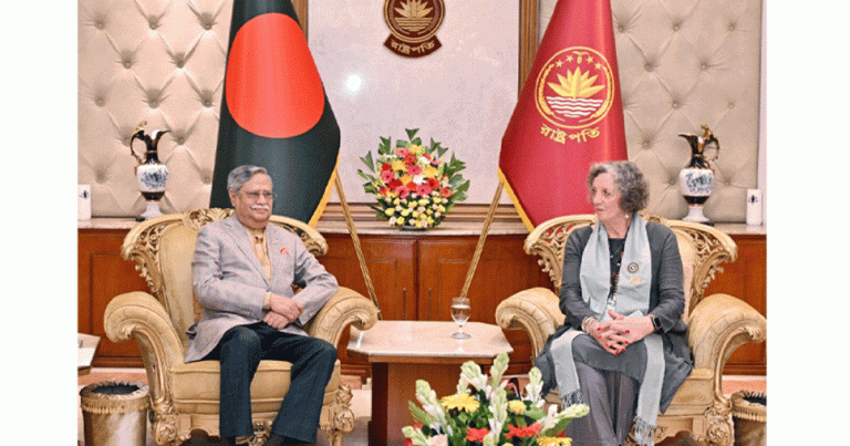 রাষ্ট্রপতির সঙ্গে ইন্টারন্যাশনাল ইনার হুইল প্রেসিডেন্টের সৌজন্য সাক্ষাৎ