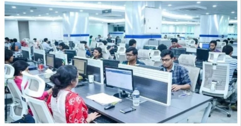 টানা ছুটি শেষে সোমবার খুলছে অফিস